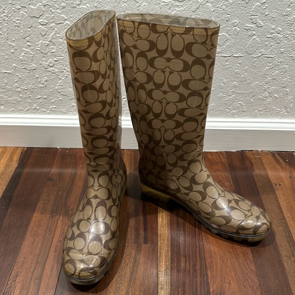 Coach Brown Tan Signature C Rain Boots Size 10 - Picture 1 of 8